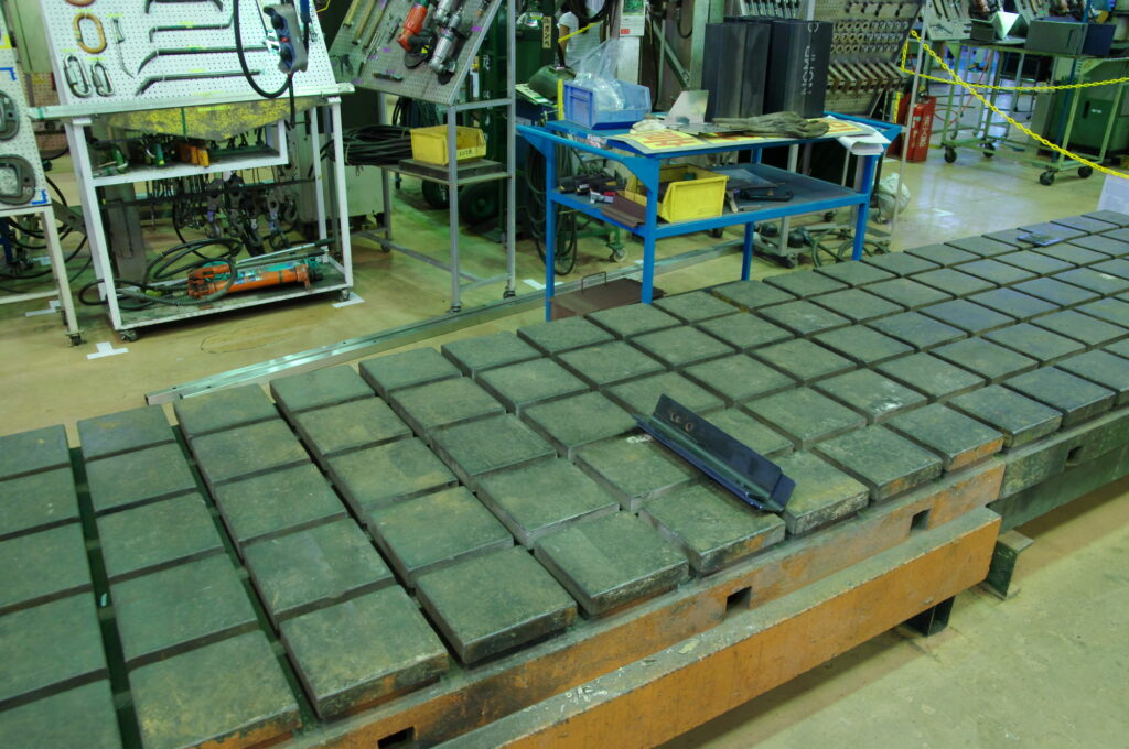 定盤は自作できる？種類やメンテナンス方法を解説 | 加工方法 | 製造 